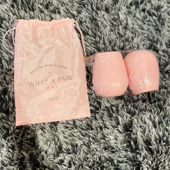 Fall Date essentials - Picture 2 of 3